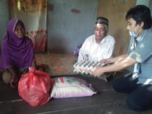Bakti Sosial Ramadhan 1441 H, BNNK Polman Bagi-Bagi Sembako dan Masker