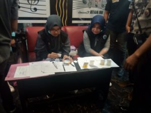 Antisipasi penyalahgunaan narkoba pada hari-hari besar terutama pergantian tahun 2019 BNNK Polman bersama TNI - POLRI melakukan razia di THM