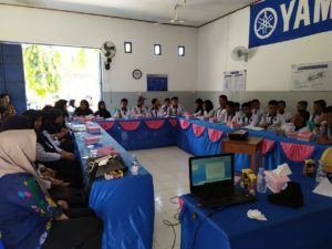 MELALUI KEGIATAN PIK-R GOLD SMK NEGERI LABUANG PERANGI NARKOBA