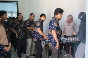 KPP Pratama Majene bersama BNN Kabupaten Polewali Mandar Gelar Tes Urine dan Sosialisasi Bahaya Penyalahgunaan Narkoba