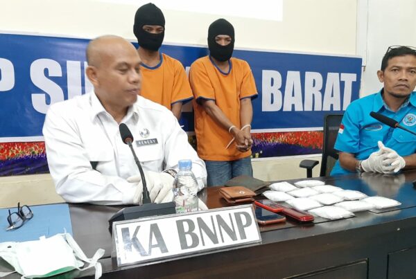 BNNP Sulbar dan BNNK Polman di Back Up Polsek Binuang Polres Polman Ungkap Sabu Seberat 550 Gram Asal Malaysia