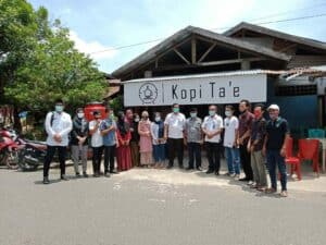 Kepala BNNP Sulbar Kunjungi Desa Battetangnga Kepala BNNP Sulbar Kunjungi Desa Battetangnga