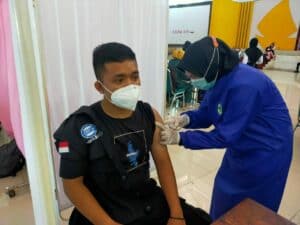 Personil BNNK Polman Terima Vaksinasi Tahap II Dosis Ke Dua
