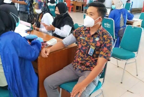 Personil BNNK Polman Terima Vaksinasi Tahap II Dosis Ke Dua