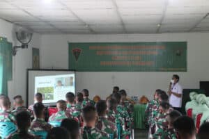 Sosialisasi danTes Urine pada Anggota TNI-AD YONIF 721/MKS