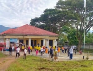 Dalam Rangka Menyongsong HUT BNN RI ke-20 Tahun, BNNK Polewali Mandar Laksanakan Giat Senam Sehat Bersama, Donor Darah, Penanaman Pohon, dan Penyerahan Gerobak Kopi dan Baca Bagi Klien Pasca Rehab/Mantan Pecandu Narkoba