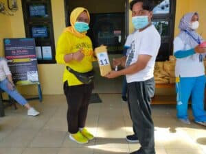 Dalam Rangka Menyongsong HUT BNN RI ke-20 Tahun, BNNK Polewali Mandar Laksanakan Giat Senam Sehat Bersama, Donor Darah, Penanaman Pohon, dan Penyerahan Gerobak Kopi dan Baca Bagi Klien Pasca Rehab/Mantan Pecandu Narkoba