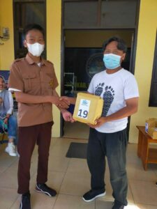 Dalam Rangka Menyongsong HUT BNN RI ke-20 Tahun, BNNK Polewali Mandar Laksanakan Giat Senam Sehat Bersama, Donor Darah, Penanaman Pohon, dan Penyerahan Gerobak Kopi dan Baca Bagi Klien Pasca Rehab/Mantan Pecandu Narkoba