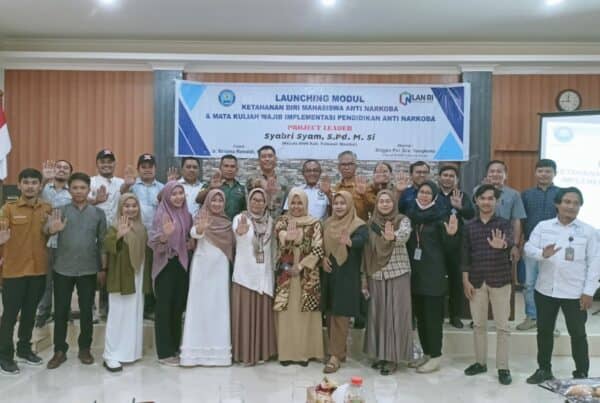Rektor dan Ketua mengeluarkan Surat Keputusan Terkait Mata Kuliah Wajib Pendidikan Anti Narkoba.