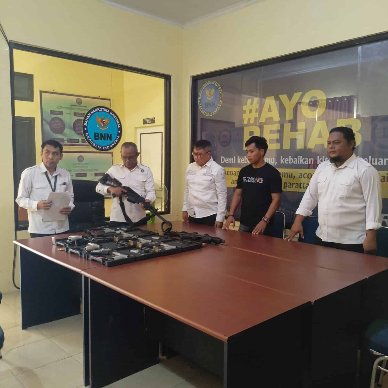 Pemeriksaan Senpi Organik BNNK Polewali Mandar Pemeriksaan Senpi Organik BNNK Polewali Mandar